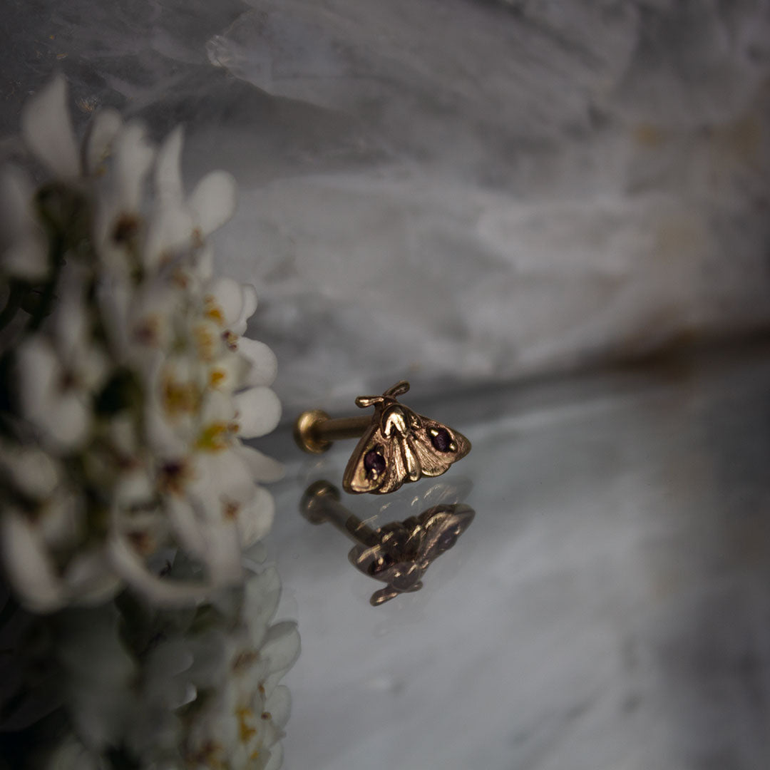 Luna 14k Gold Moth Threadless End